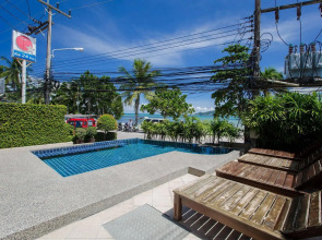 The Front Hotel and Apartment