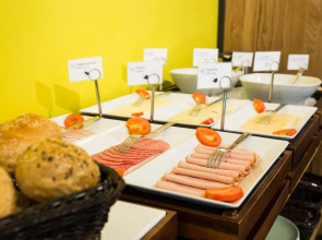 Five Reasons Hotel & Hostel