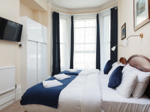 Pearl and Pebbles Hotel