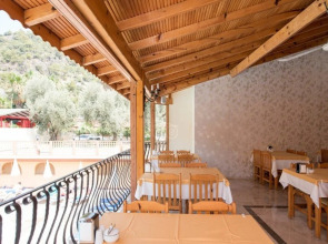 Belcehan Beach Hotel