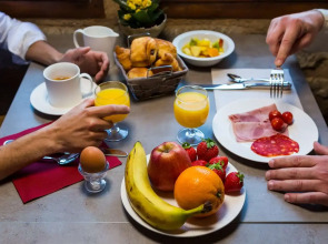 Hôtel Le Donjon - Coeur de la Cité Médiévale