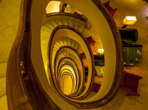 Pão de Açúcar – Vintage Bumper Car Hotel