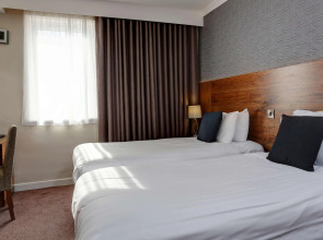 Best Western Kings Manor Hotel