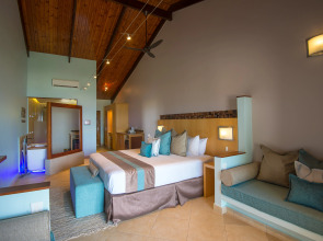 Coco de Mer Hotel and Black Parrot Suites