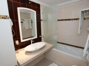 Soviva Resort - Families Only