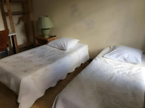 Отель Au Royal Mad