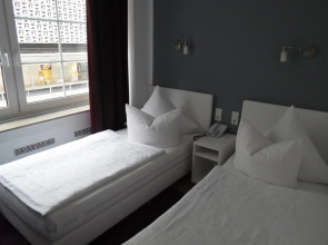 Rheinmetropole Hotel