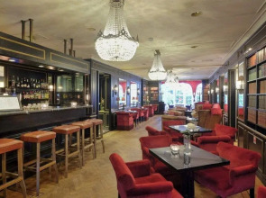 Apollofirst Boutique Hotel