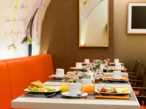 Hôtel Le Tourville by Inwood Hotels