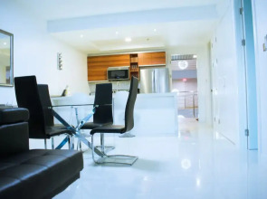 20 South Kingston Luxury Apartment