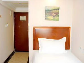 Greentree Inn Wurumuqi South Xinhua Road Hotel