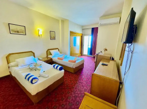 Queens Valley Hotel, Restaurants, Bars and Spa Luxor