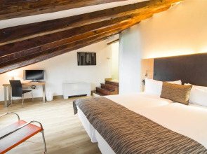 Petit Palace Plaza del Carmen