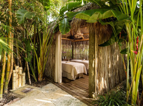 The Palms Hotel & Spa