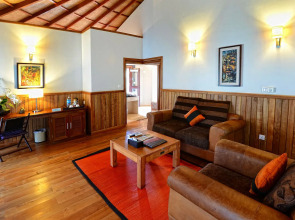 Nataya Roundhouse Coral Bay Resort and Spa