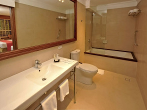 Costabella Tropical Beach Hotel