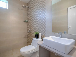 La Vaiencia Beach Resort