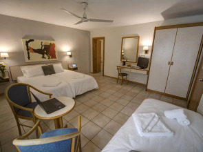 Sliema Chalet Hotel