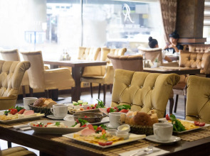 The Rise Aron Business Hotel Merter