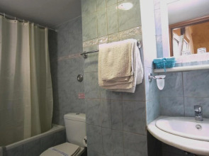 City Life Port Hotel