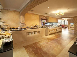 Swiss Hotel Corniche