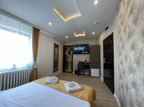 Side One Design Hotel