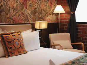 Reunion Heritage House