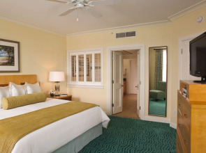 Harborside Resort & Vacation Rentals at Atlantis