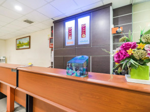 OYO 301 River Inn Hotel