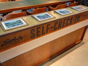 Schulz Hotel Berlin Wall at the East Side Gallery