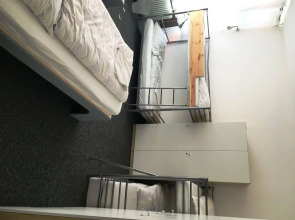 Gaestehaus Kaiserpassage - Hostel