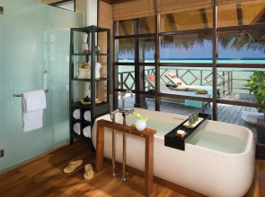 Four Seasons Resort Maldives at Kuda Huraa