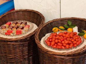 Aishang Hotel (Lecong Furniture Mall, Foshan)