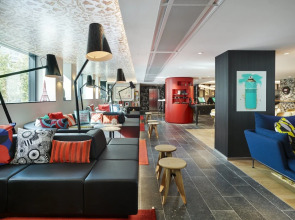 Отель citizenM Paris Champs-Élysées