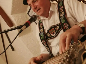 Alpenrose Traditionsgasthof Mittenwald