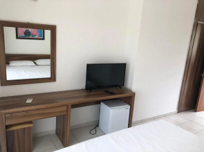 Monna Roza Beach Resort Hotel