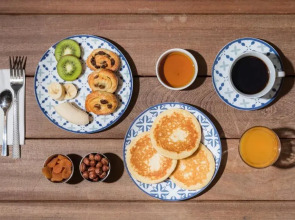 Hotel 10 Opera by HappyCulture