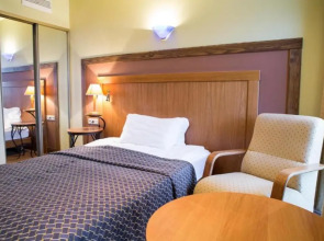 Отель Best Western Santakos