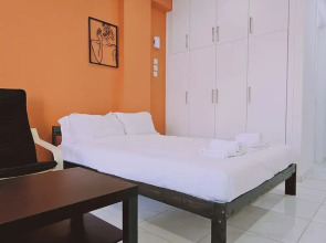 109 LIM 3 - Stay Terra Cota Studio