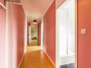 Five Reasons Hotel & Hostel