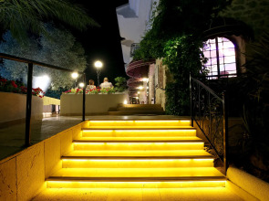 The PINEHILL Hotel & Suites