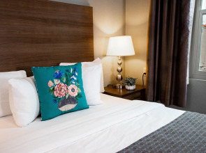 Urban Boutique Hotel