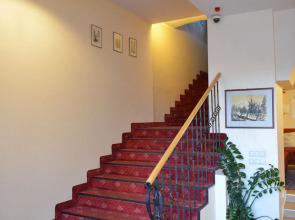 Отель Alexa Old Town