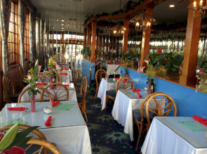 Los Angeles Adventurer All Suite Hotel at LAX