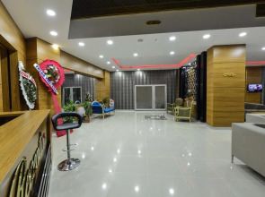 Grand Surmely Business Hotel