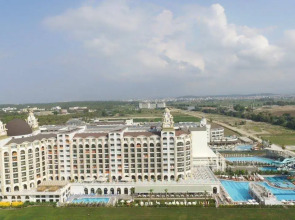 J'adore Deluxe Hotel & Spa