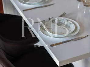 Kamolon 113 by RNB estate