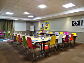 Campanile Val de France