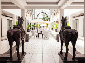 Anona Beachfront Phuket Resort