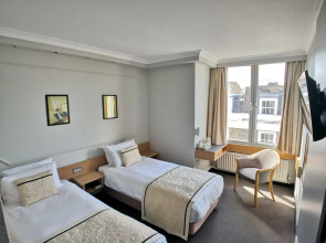 Lancaster Hall Hotel